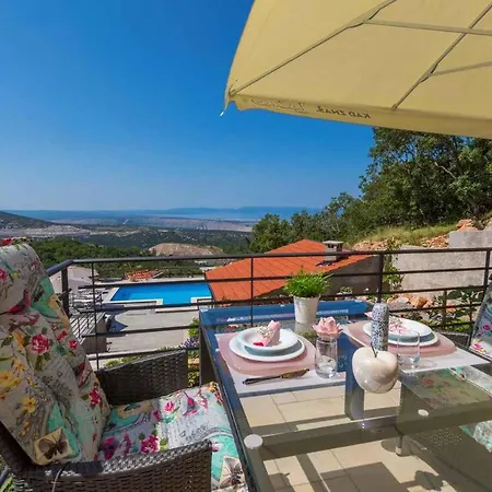 In 39448 Apartment Hreljin