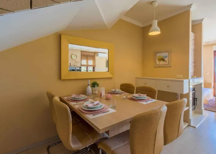 In 39448 Apartment *