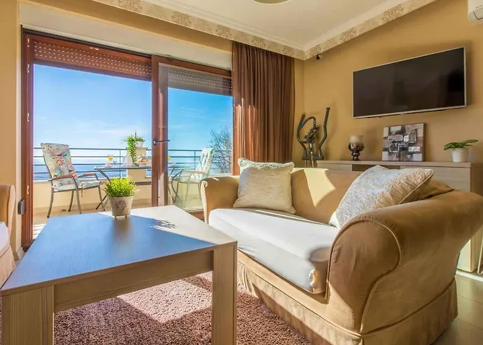 In 39448 Apartment Hreljin