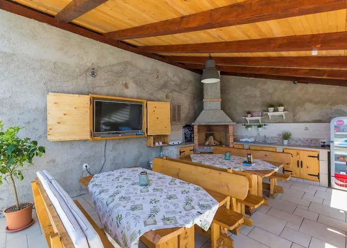 In 39448 Apartment *