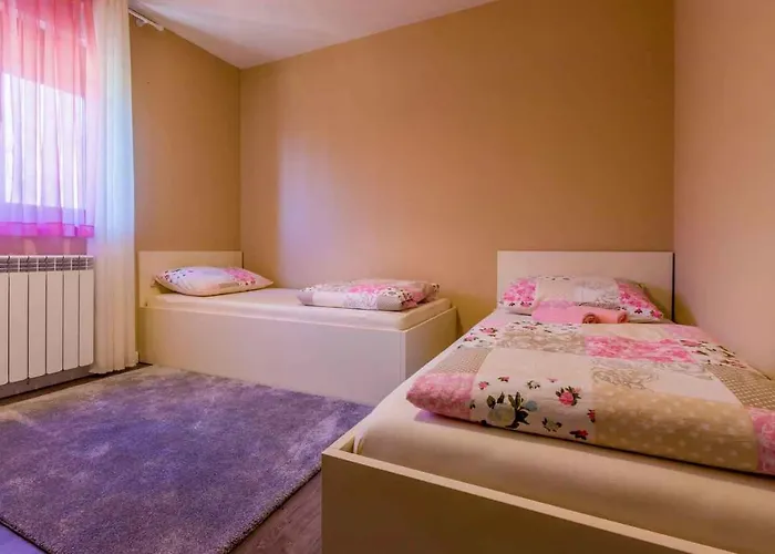 Apartment In 39448 *